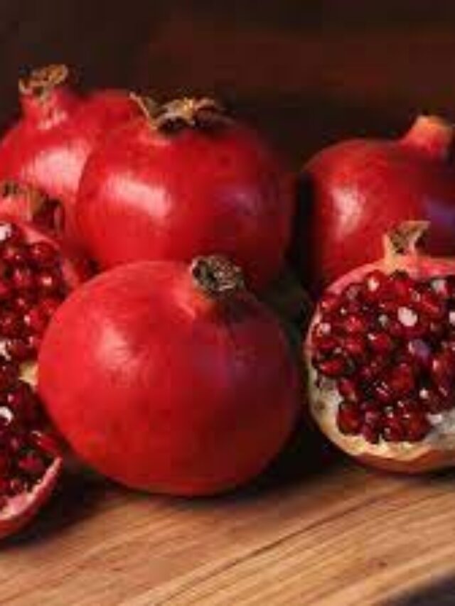 Pomegranate (Anar): Uses, Benefits, Side Effects, and More